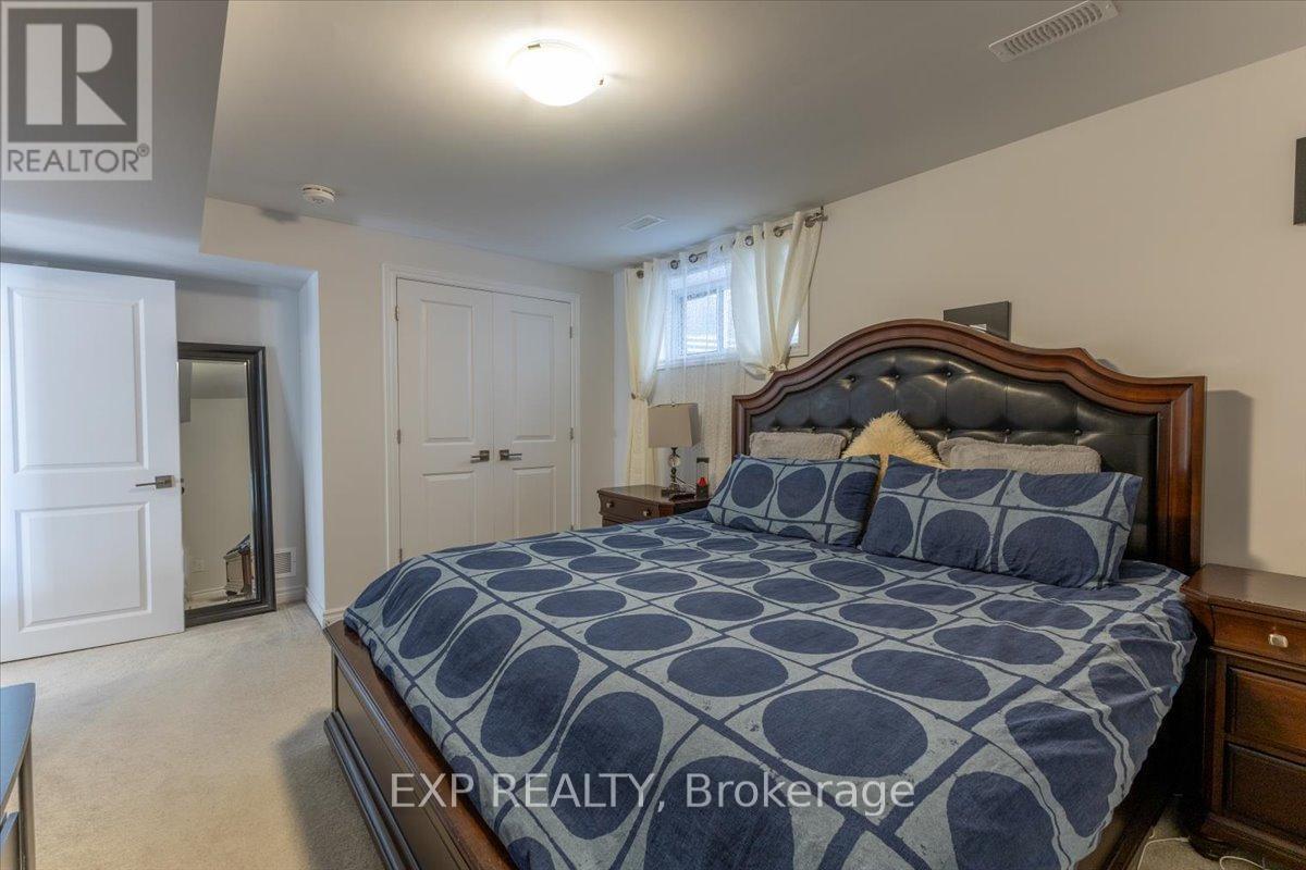 












23 ANGEL HEIGHTS

,
Ottawa,




Ontario
K2S2N2

