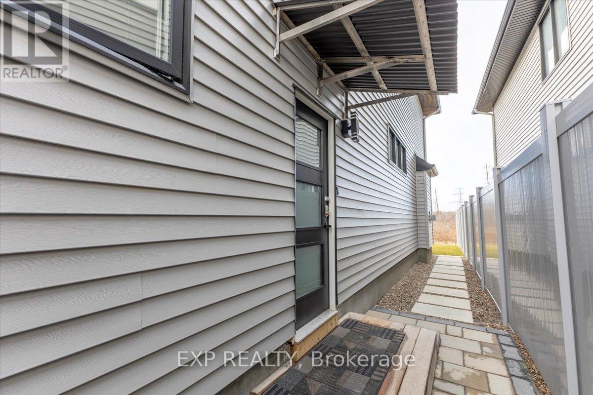 












23 ANGEL HEIGHTS

,
Ottawa,




Ontario
K2S2N2

