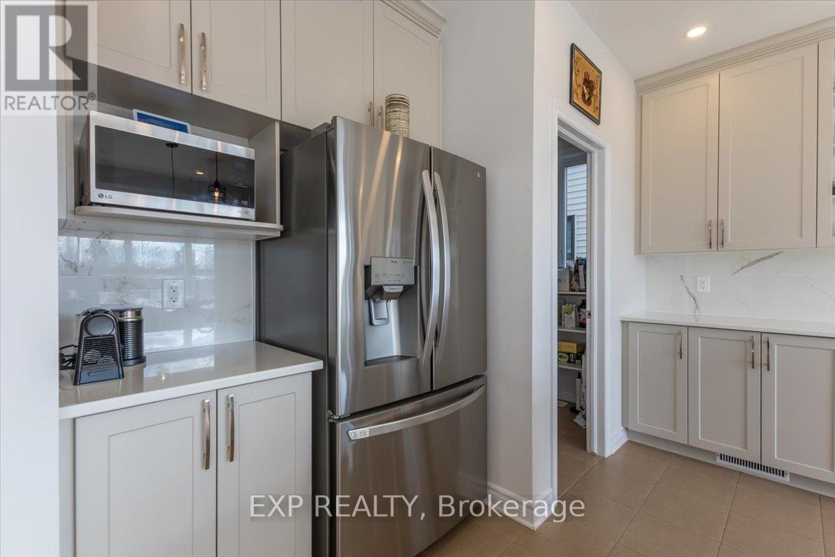 












23 ANGEL HEIGHTS

,
Ottawa,




Ontario
K2S2N2

