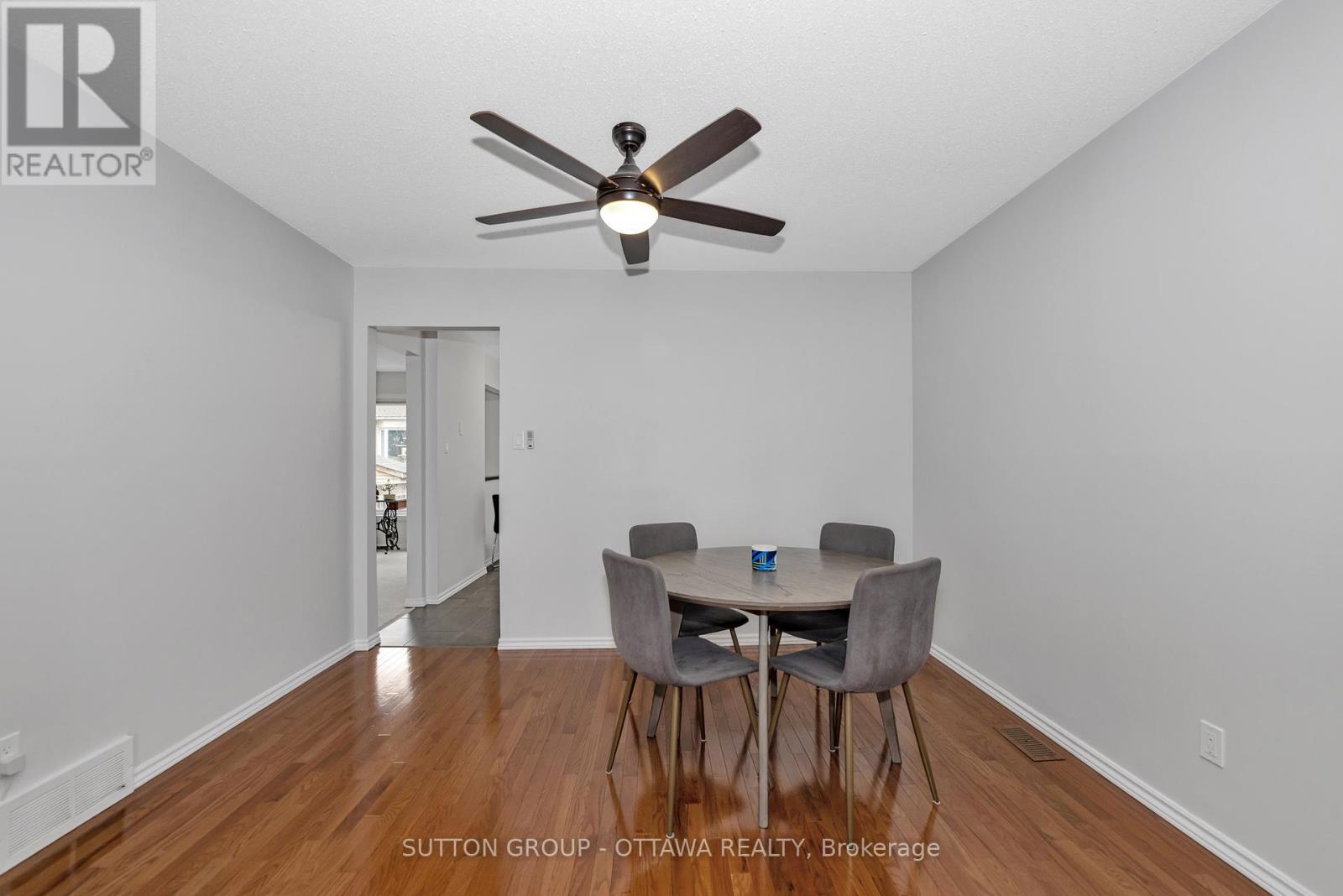 












6586 DES MERLES LANE

,
Ottawa,




Ontario
K1C6P3

