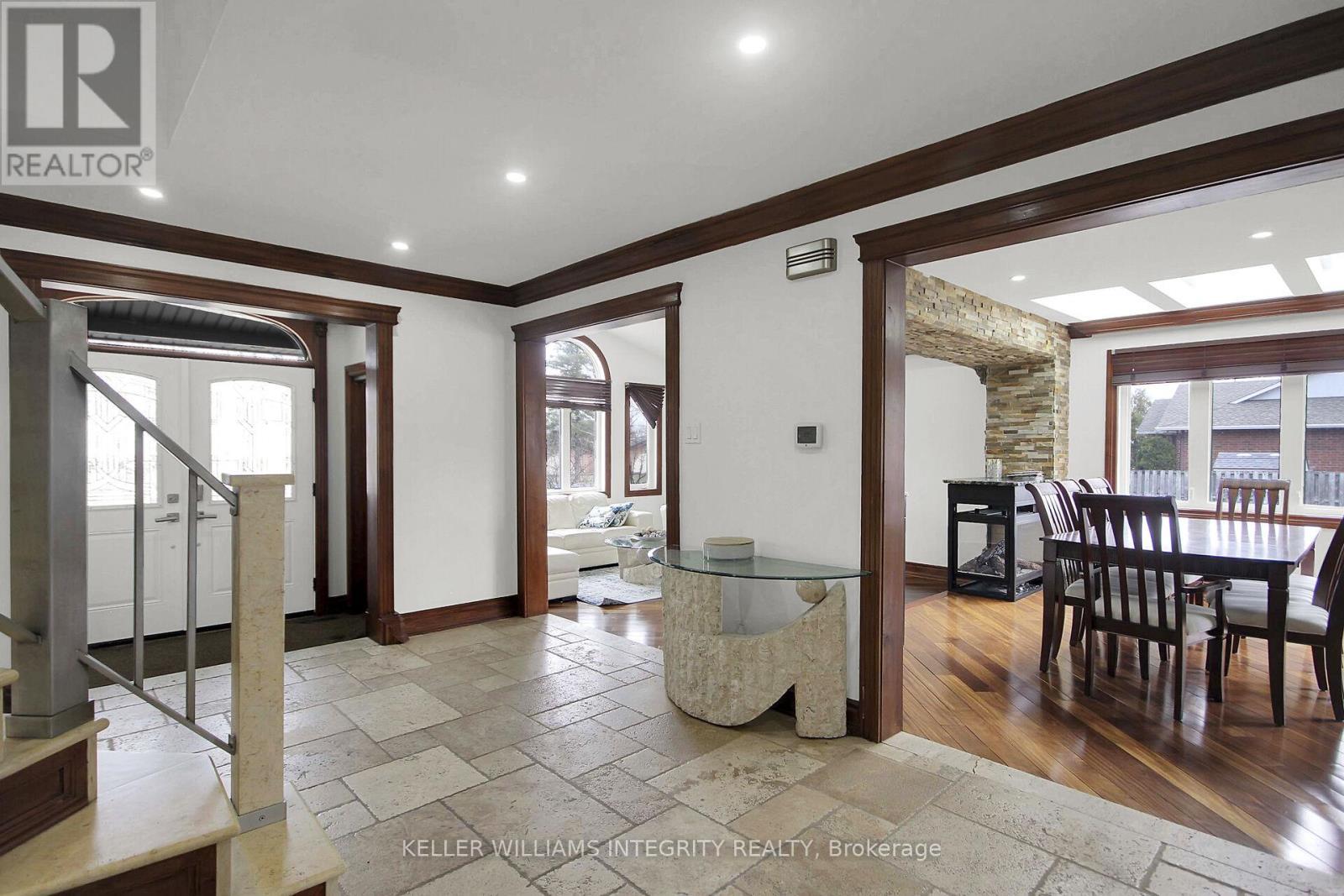 












2796 QUINN ROAD

,
Ottawa,




Ontario
K1T3V5

