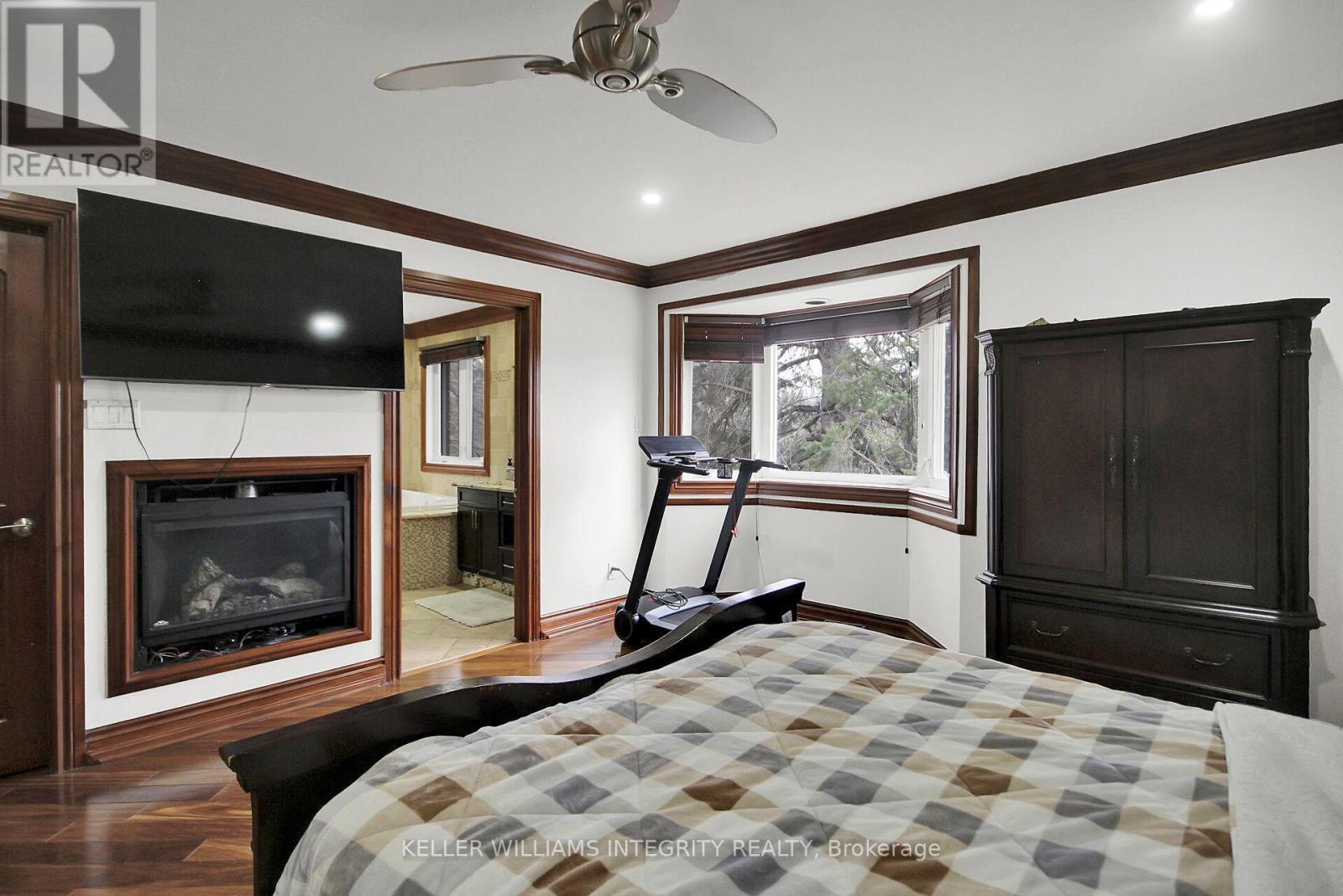 












2796 QUINN ROAD

,
Ottawa,




Ontario
K1T3V5

