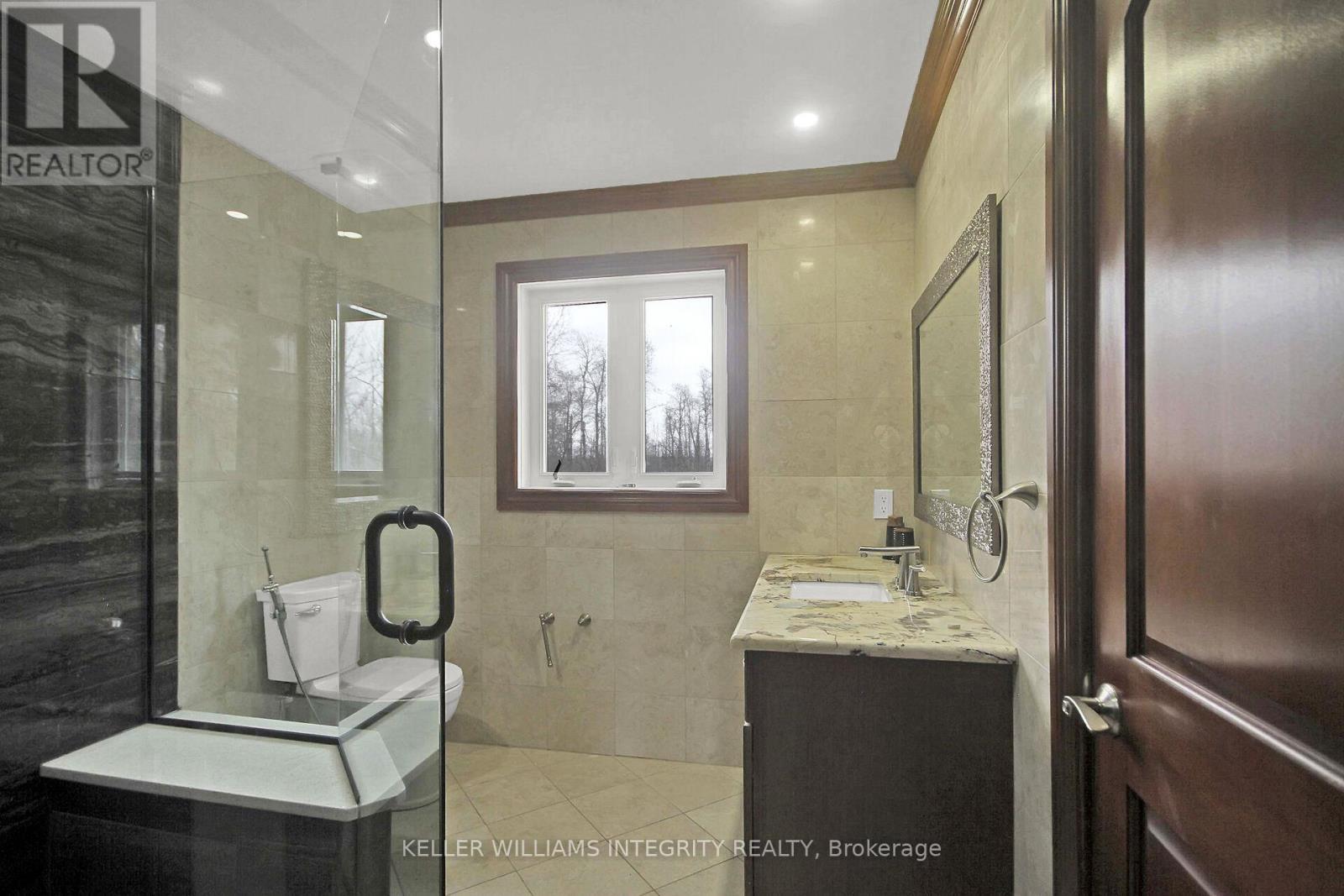 












2796 QUINN ROAD

,
Ottawa,




Ontario
K1T3V5

