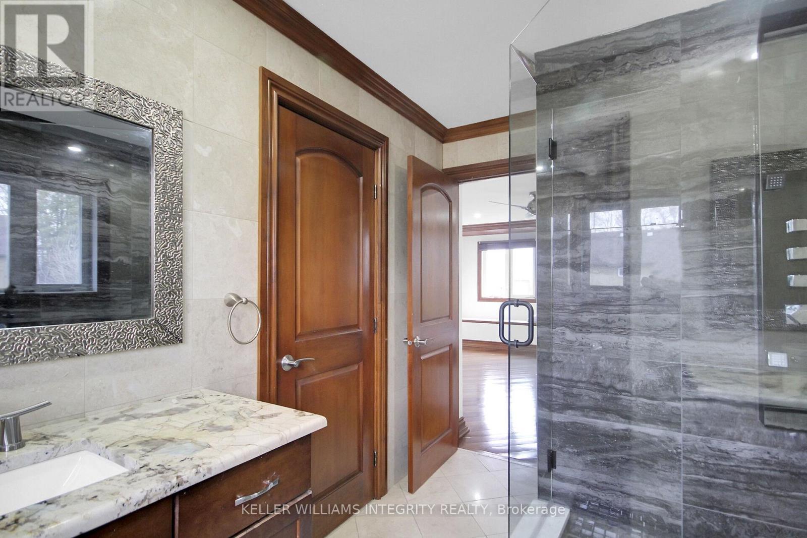 












2796 QUINN ROAD

,
Ottawa,




Ontario
K1T3V5

