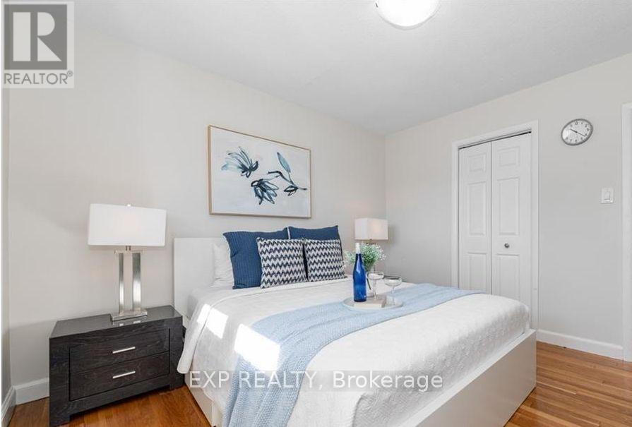 












109 MEADOWLANDS DRIVE W

,
Ottawa,




Ontario
K2G2S1

