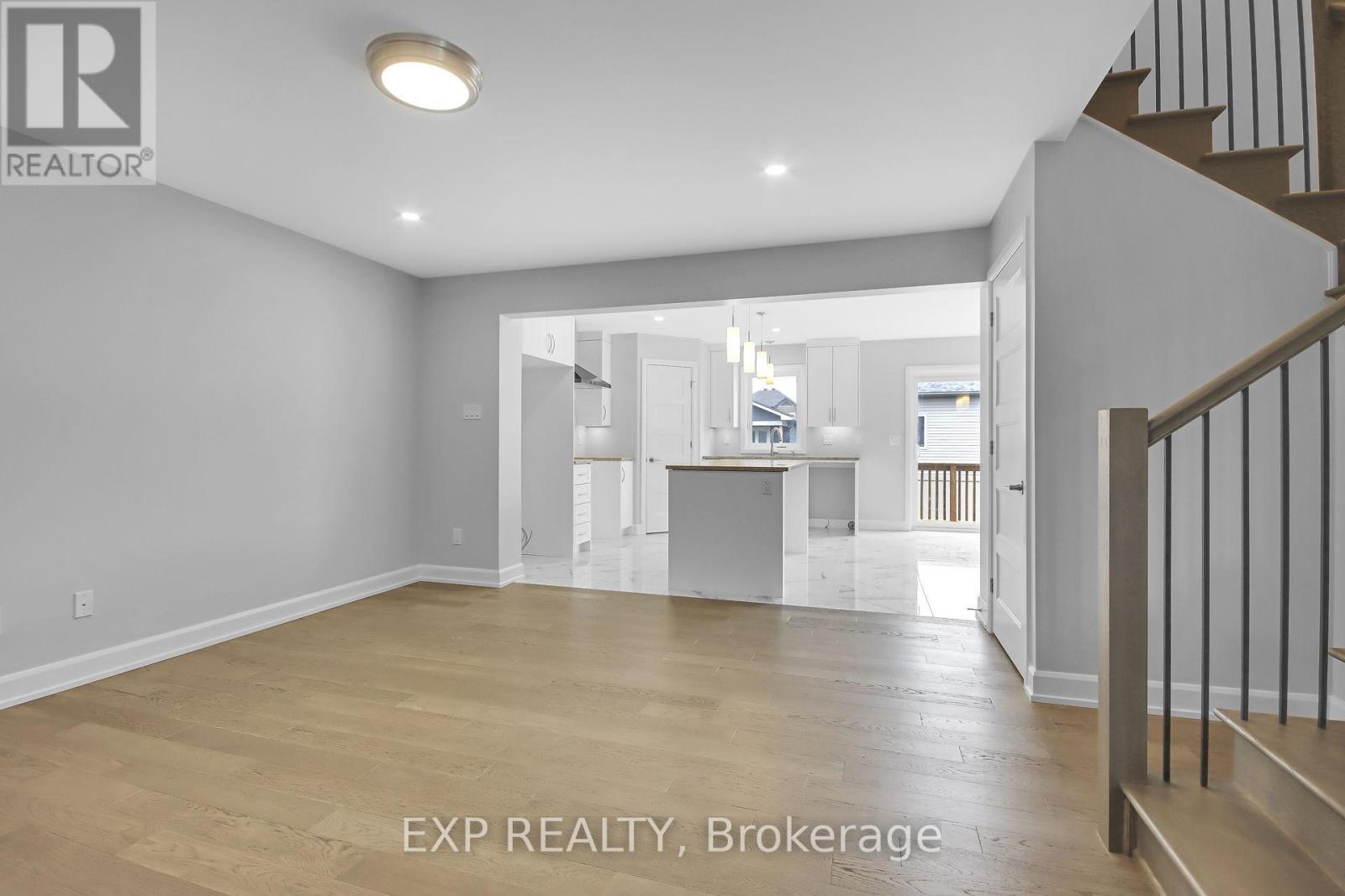 












647 PARKVIEW TERRACE

,
Russell,




Ontario
K4R0C6

