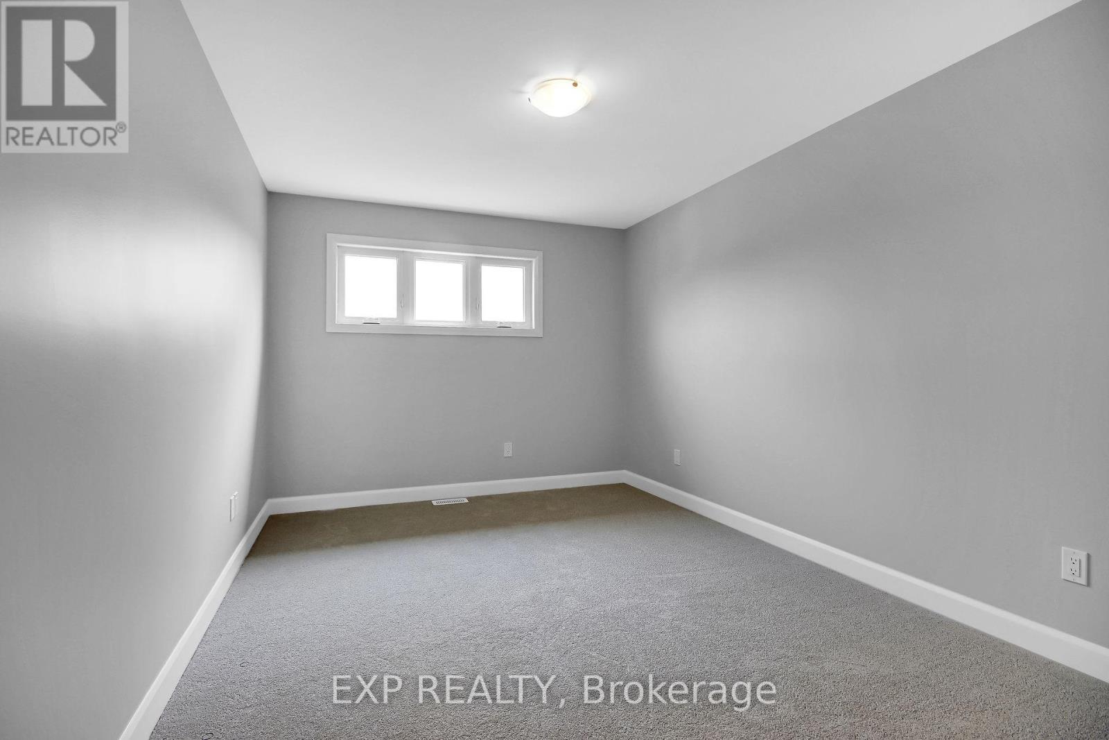 












647 PARKVIEW TERRACE

,
Russell,




Ontario
K4R0C6

