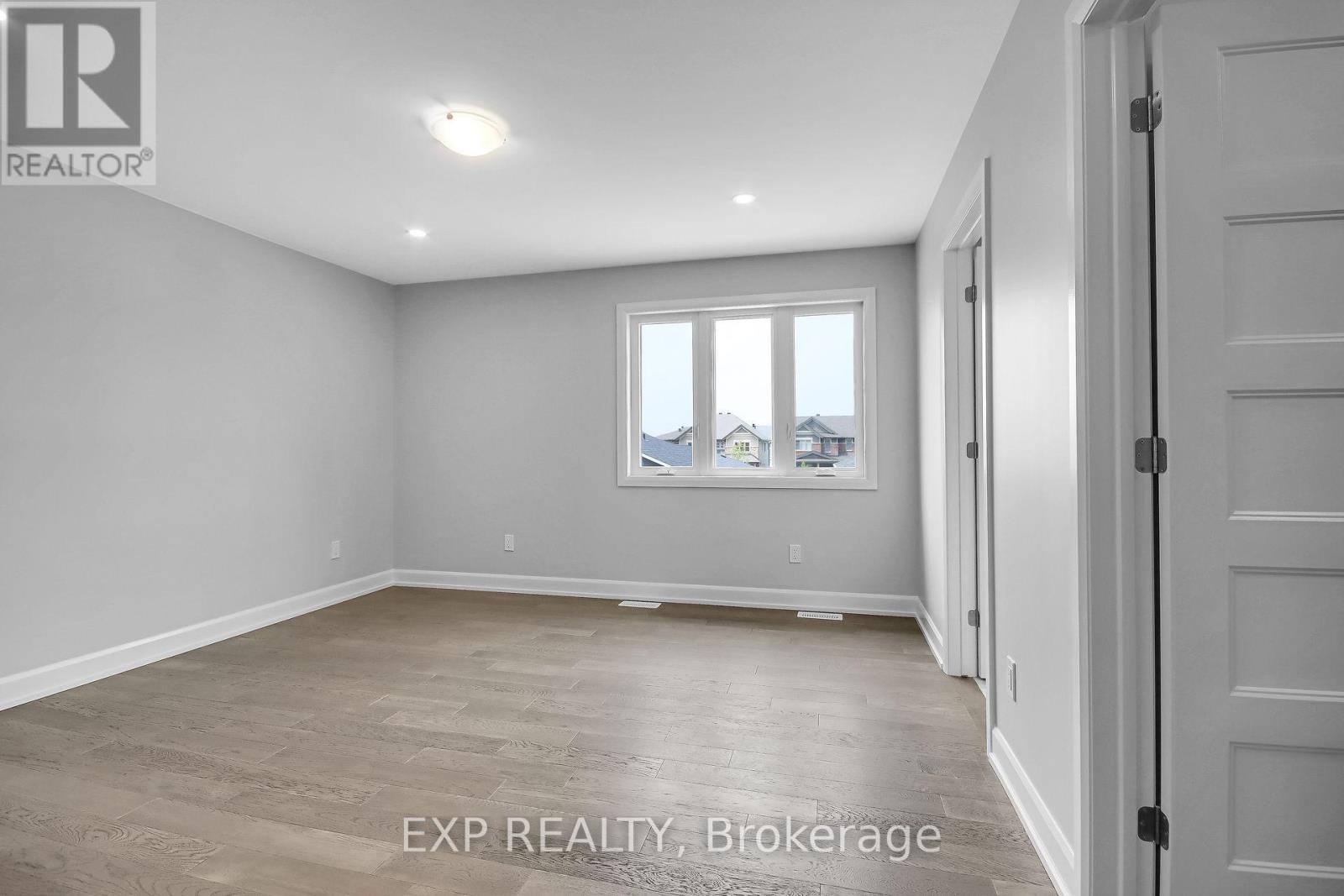 












647 PARKVIEW TERRACE

,
Russell,




Ontario
K4R0C6

