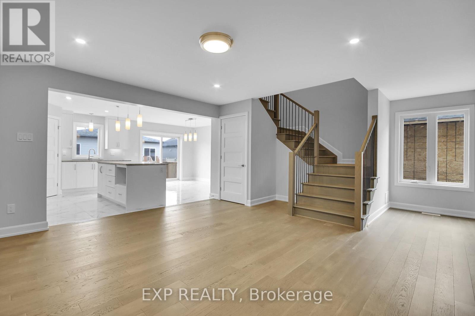 












647 PARKVIEW TERRACE

,
Russell,




Ontario
K4R0C6

