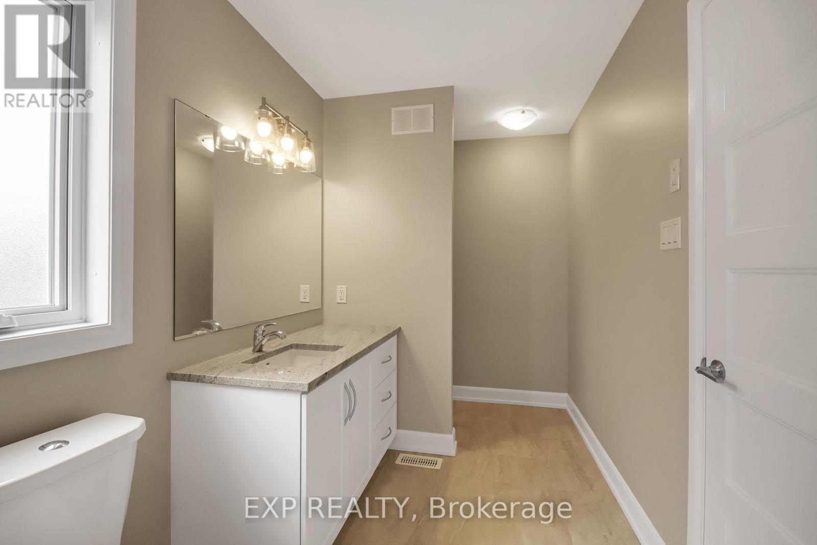 












647 PARKVIEW TERRACE

,
Russell,




Ontario
K4R0C6

