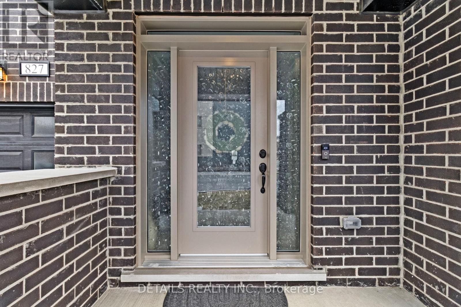 












827 KINIW PRIVATE

,
Ottawa,




Ontario
K1K5A3

