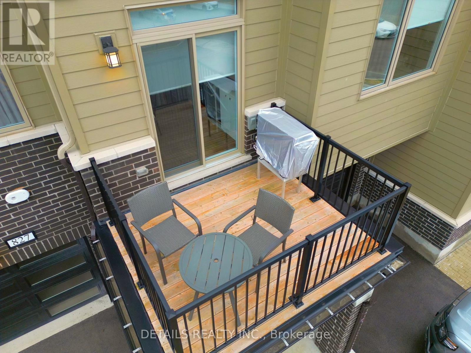 












827 KINIW PRIVATE

,
Ottawa,




Ontario
K1K5A3

