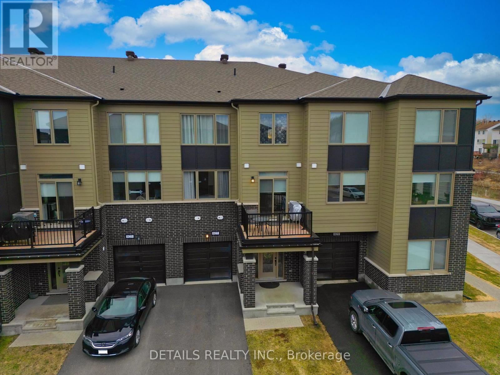 












827 KINIW PRIVATE

,
Ottawa,




Ontario
K1K5A3

