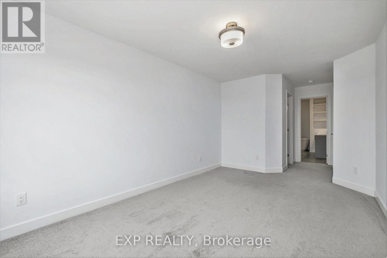 












27 MOOSONEE CRESCENT

,
Ottawa,




Ontario
K4M0L9

