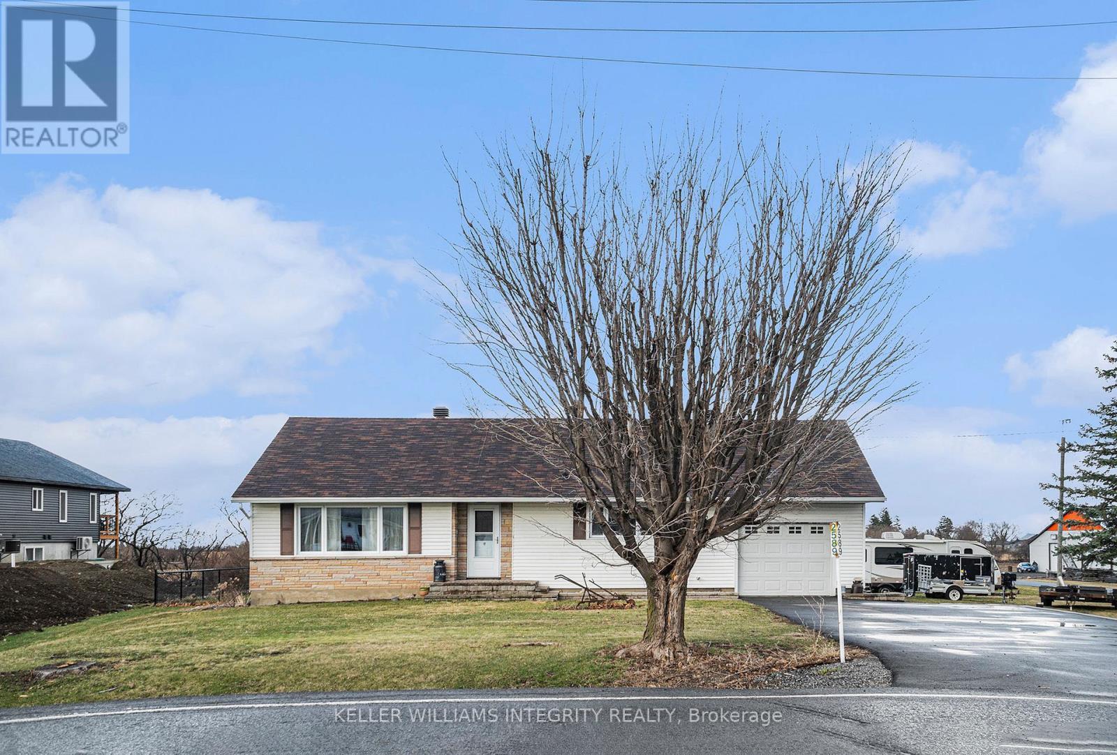 












2589 COUNTY ROAD 7 ROAD

,
North Dundas,




Ontario
K0C1H0

