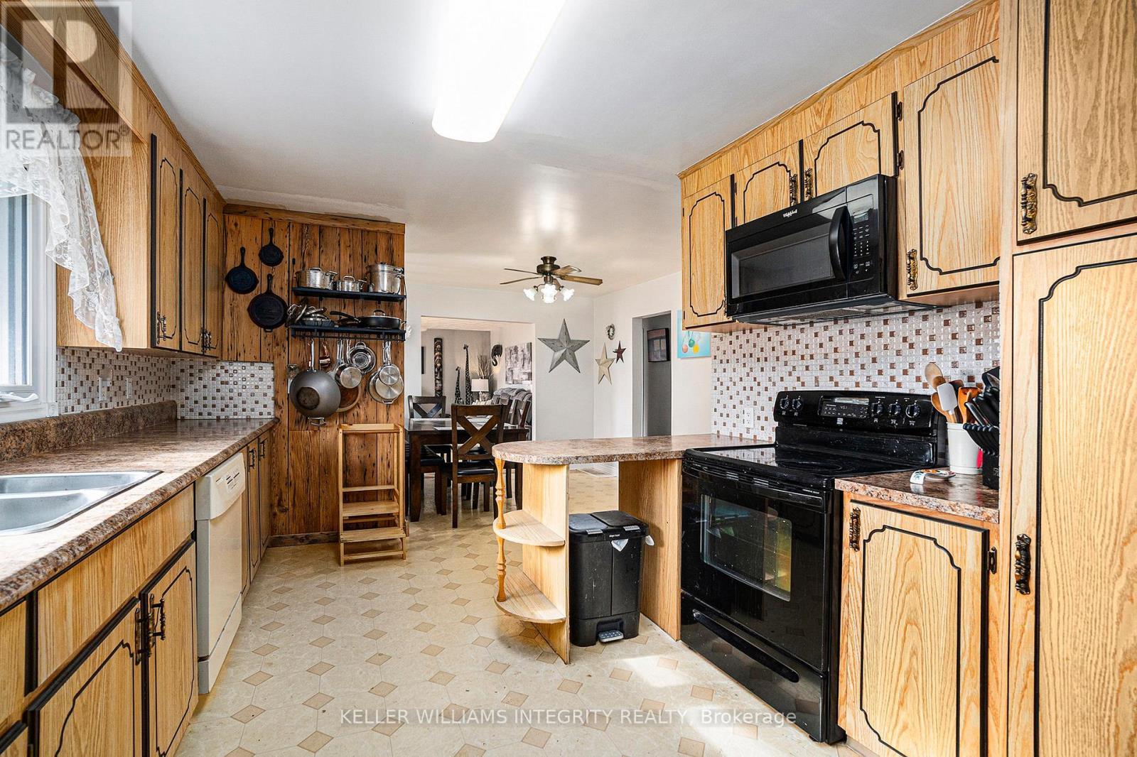 












2589 COUNTY ROAD 7 ROAD

,
North Dundas,




Ontario
K0C1H0

