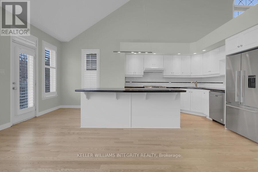 












16 MORENZ TERRACE

,
Ottawa,




Ontario
K2K3H1

