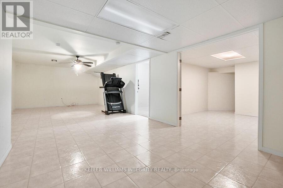 












16 MORENZ TERRACE

,
Ottawa,




Ontario
K2K3H1

