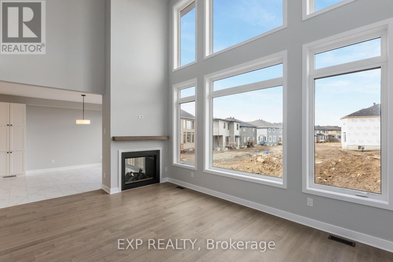 












584 PAAKANAAK AVENUE

,
Ottawa,




Ontario
K1X0J6

