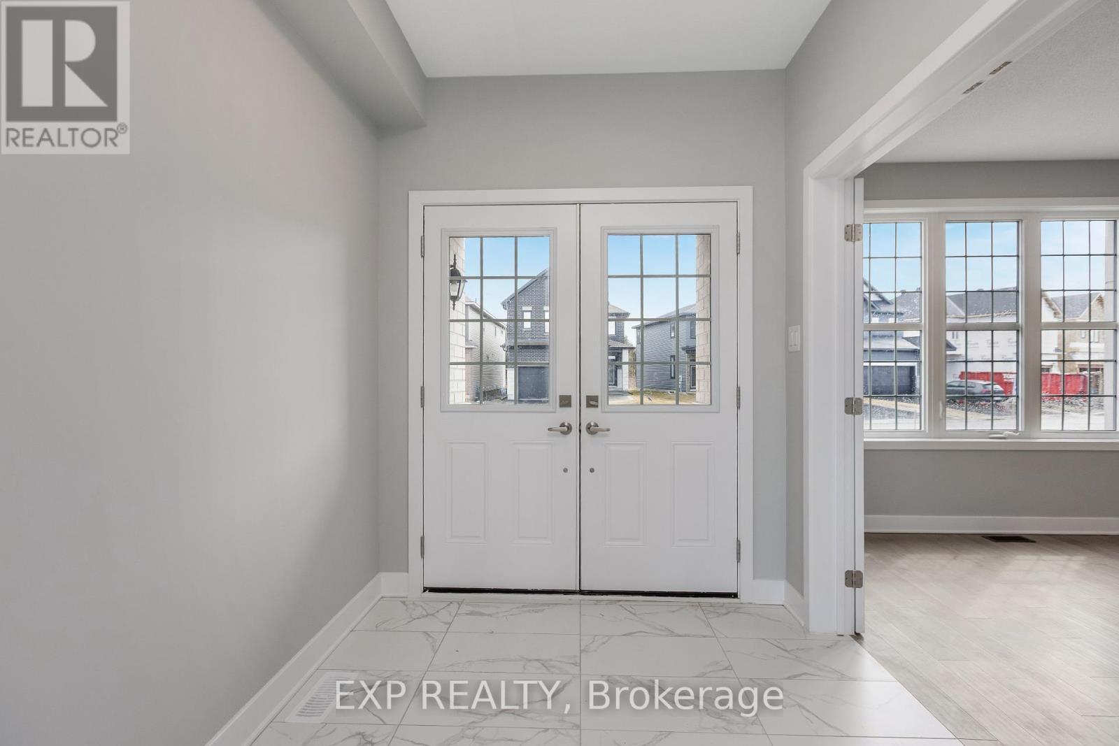 












584 PAAKANAAK AVENUE

,
Ottawa,




Ontario
K1X0J6

