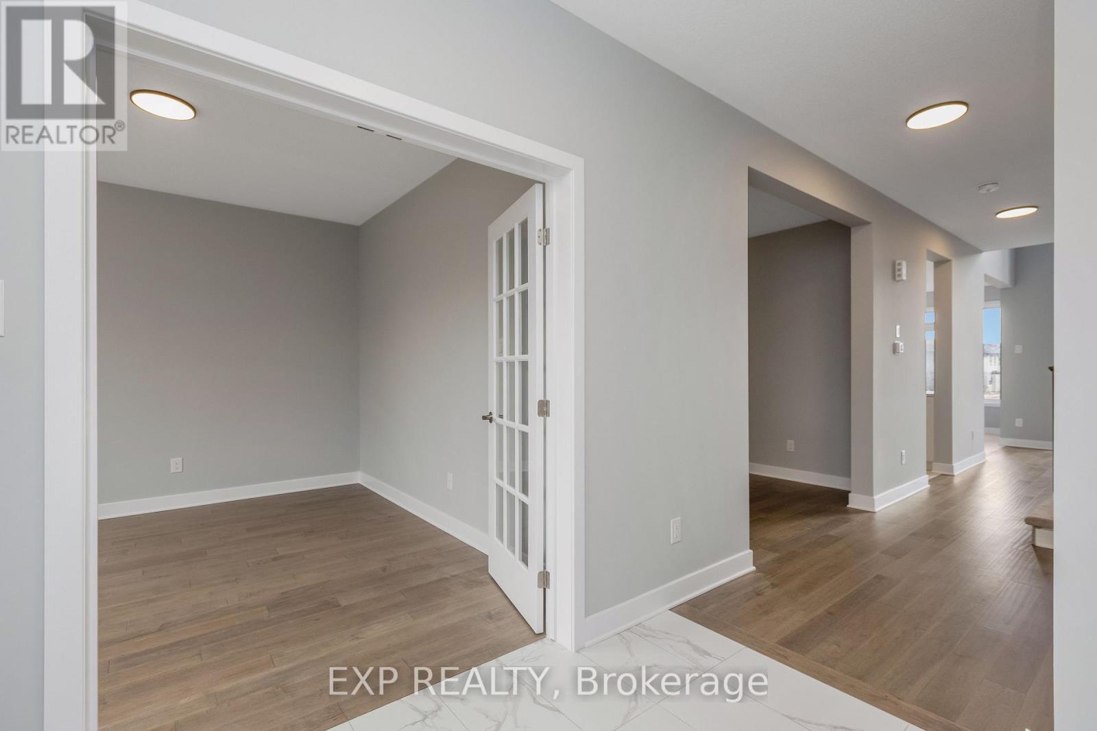 












584 PAAKANAAK AVENUE

,
Ottawa,




Ontario
K1X0J6

