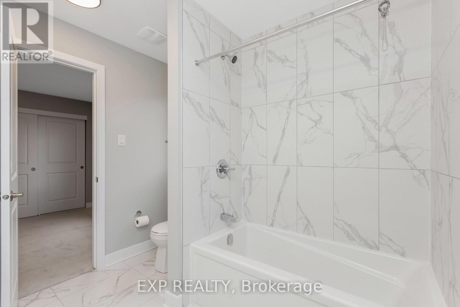 












584 PAAKANAAK AVENUE

,
Ottawa,




Ontario
K1X0J6


