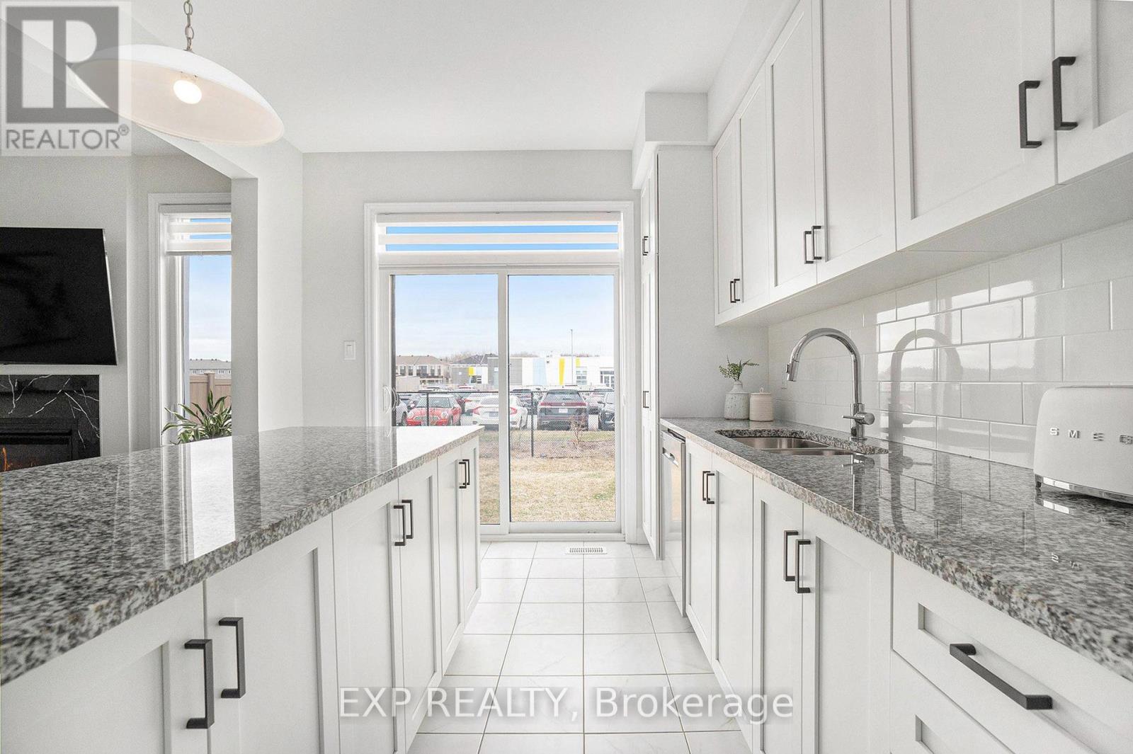 












276 TURNBUCKLE CRESCENT

,
Ottawa,




Ontario
K2J7B6

