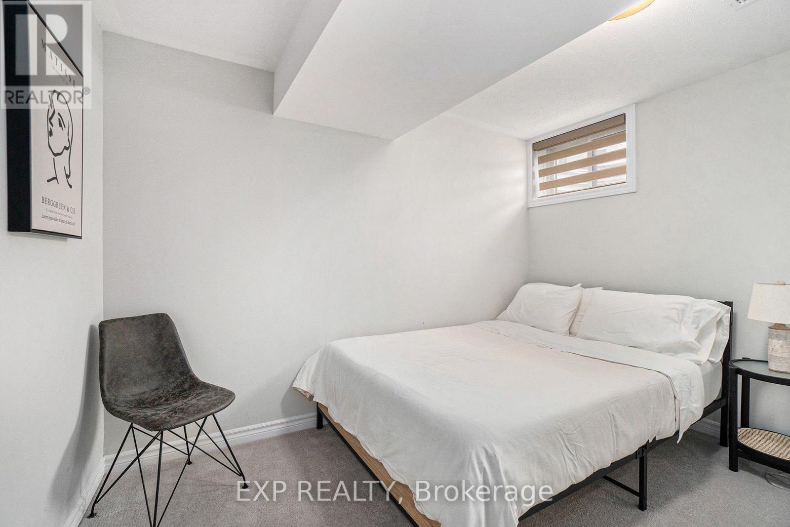 












276 TURNBUCKLE CRESCENT

,
Ottawa,




Ontario
K2J7B6

