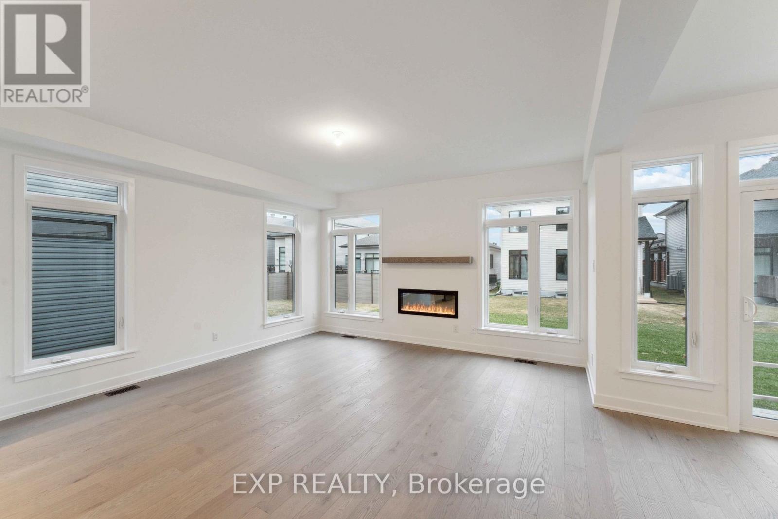 












3364 FINDLAY CREEK DRIVE

,
Ottawa,




Ontario
K1T0V5

