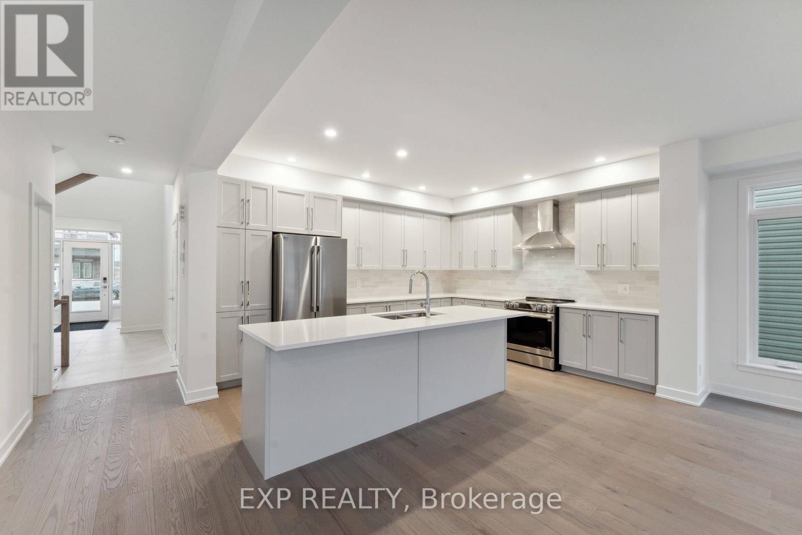 












3364 FINDLAY CREEK DRIVE

,
Ottawa,




Ontario
K1T0V5

