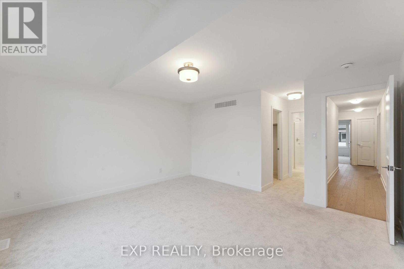 












3364 FINDLAY CREEK DRIVE

,
Ottawa,




Ontario
K1T0V5

