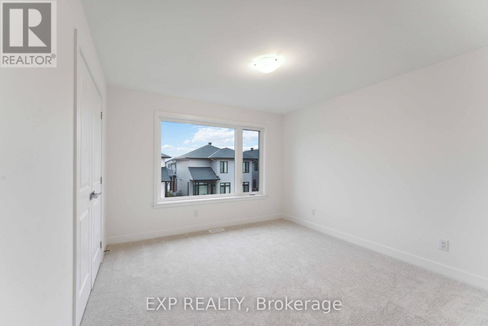 












3364 FINDLAY CREEK DRIVE

,
Ottawa,




Ontario
K1T0V5

