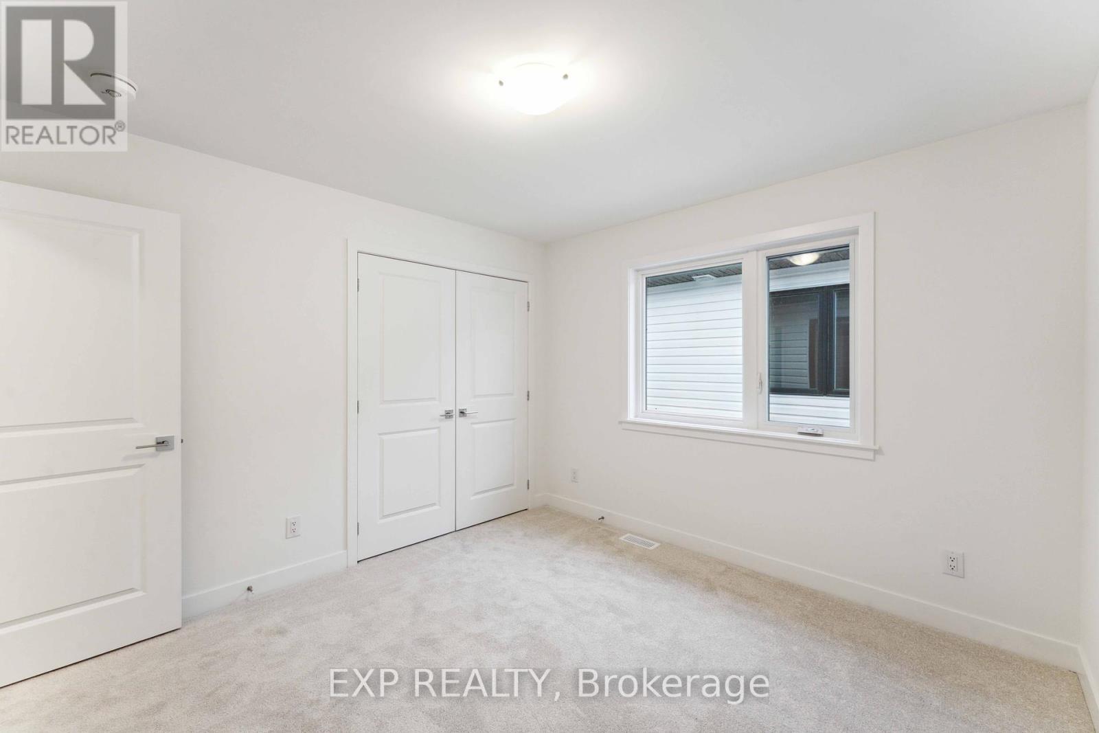 












3364 FINDLAY CREEK DRIVE

,
Ottawa,




Ontario
K1T0V5

