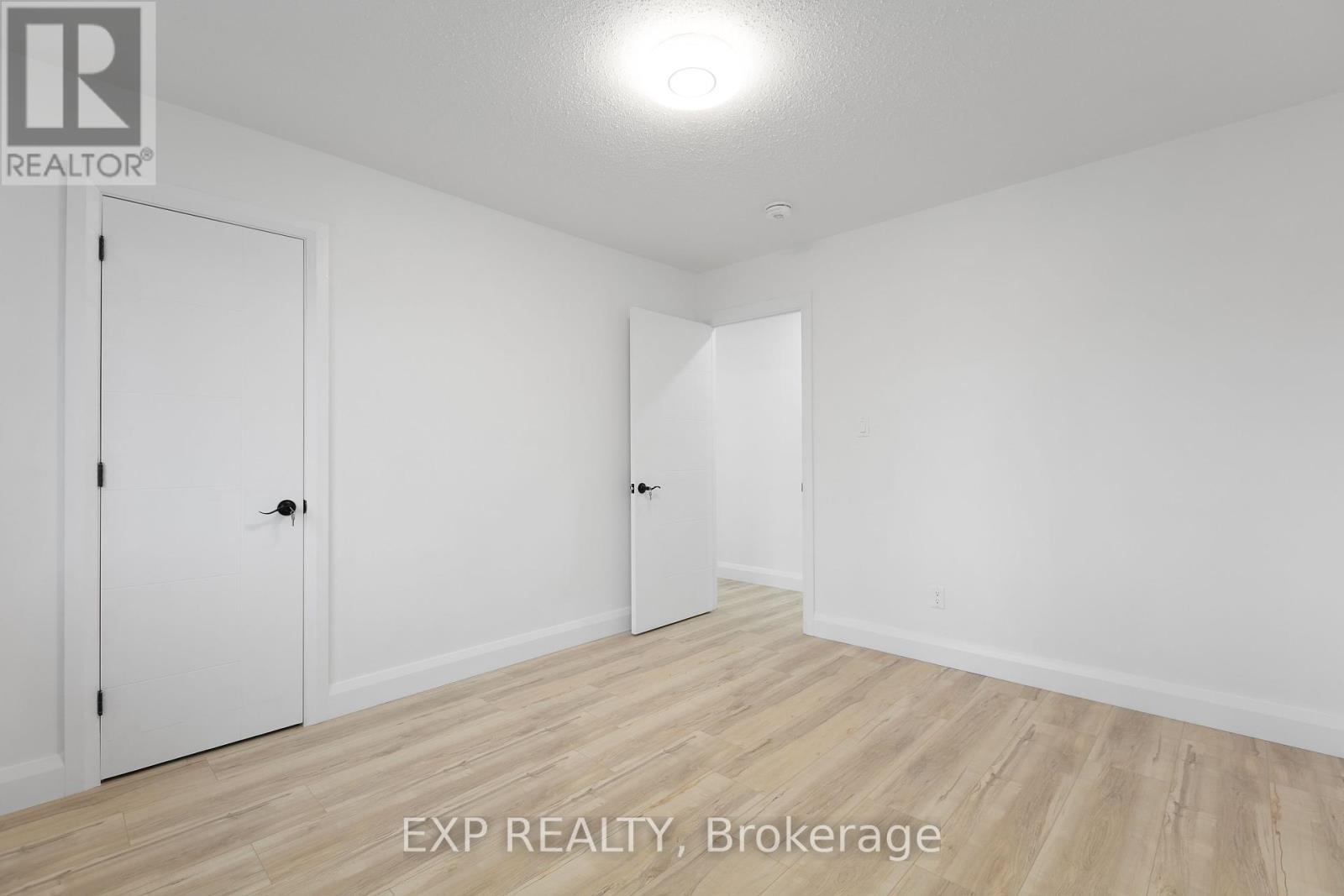 












12 BARRHAVEN CRESCENT

,
Ottawa,




Ontario
K2J1E8

