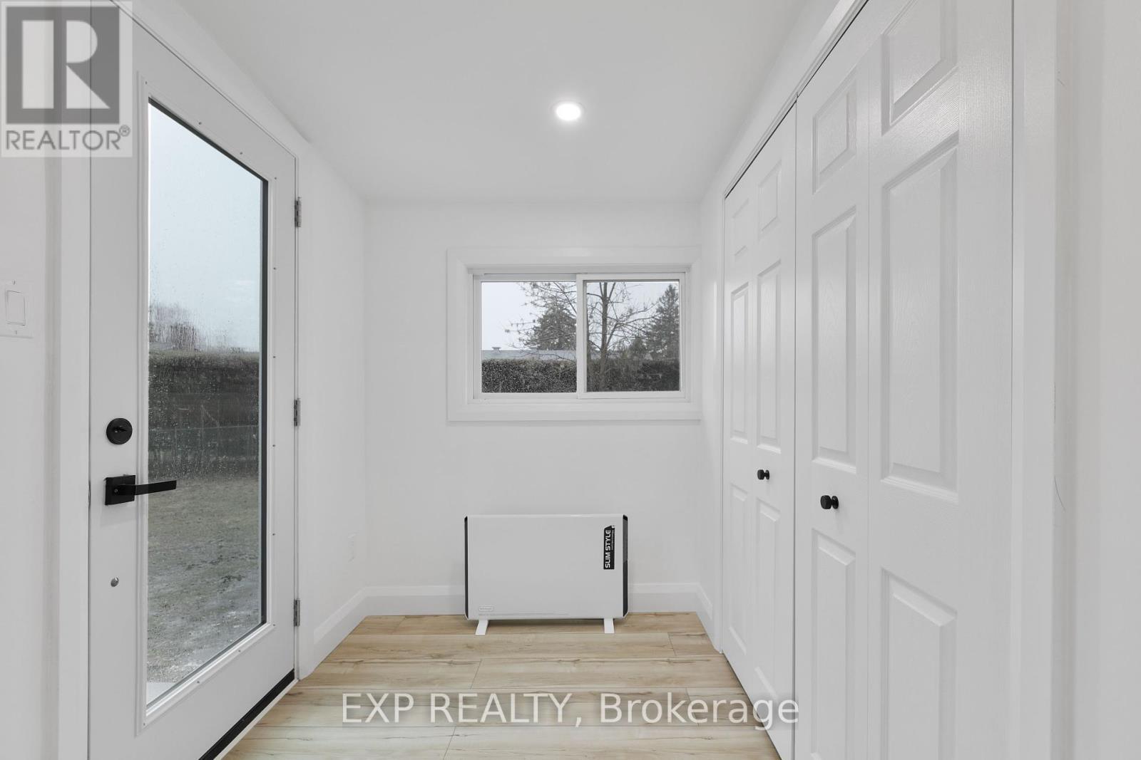 












12 BARRHAVEN CRESCENT

,
Ottawa,




Ontario
K2J1E8


