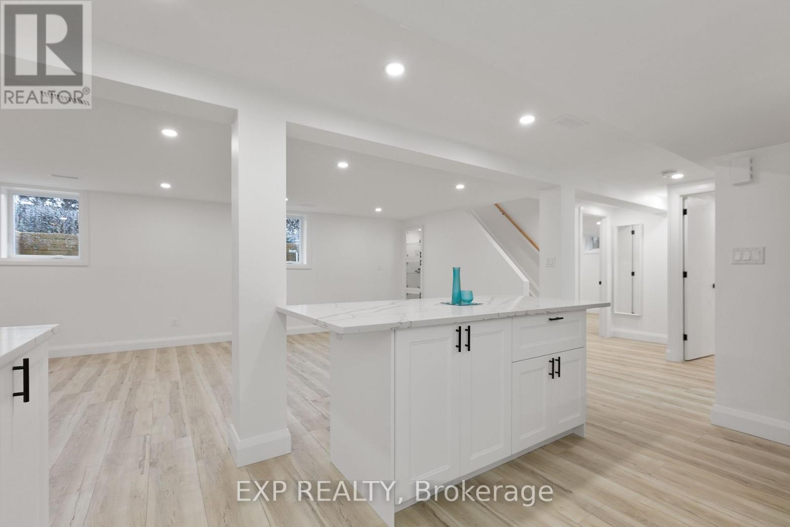 












12 BARRHAVEN CRESCENT

,
Ottawa,




Ontario
K2J1E8

