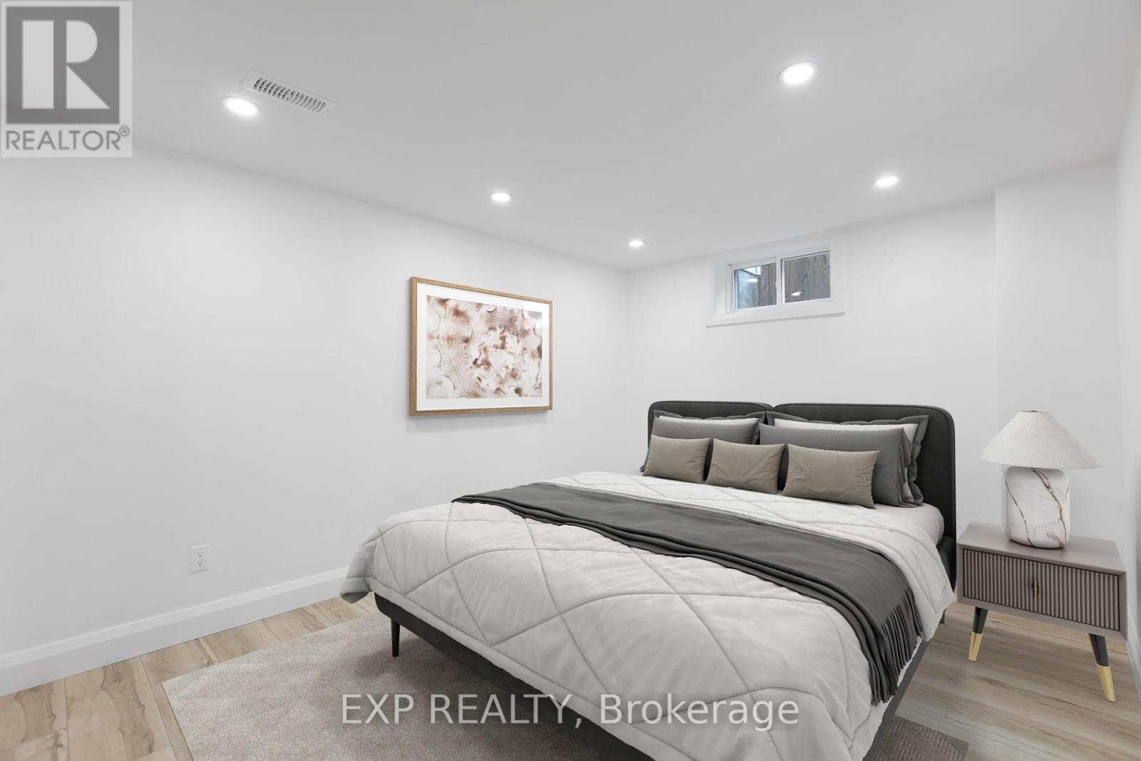 












12 BARRHAVEN CRESCENT

,
Ottawa,




Ontario
K2J1E8

