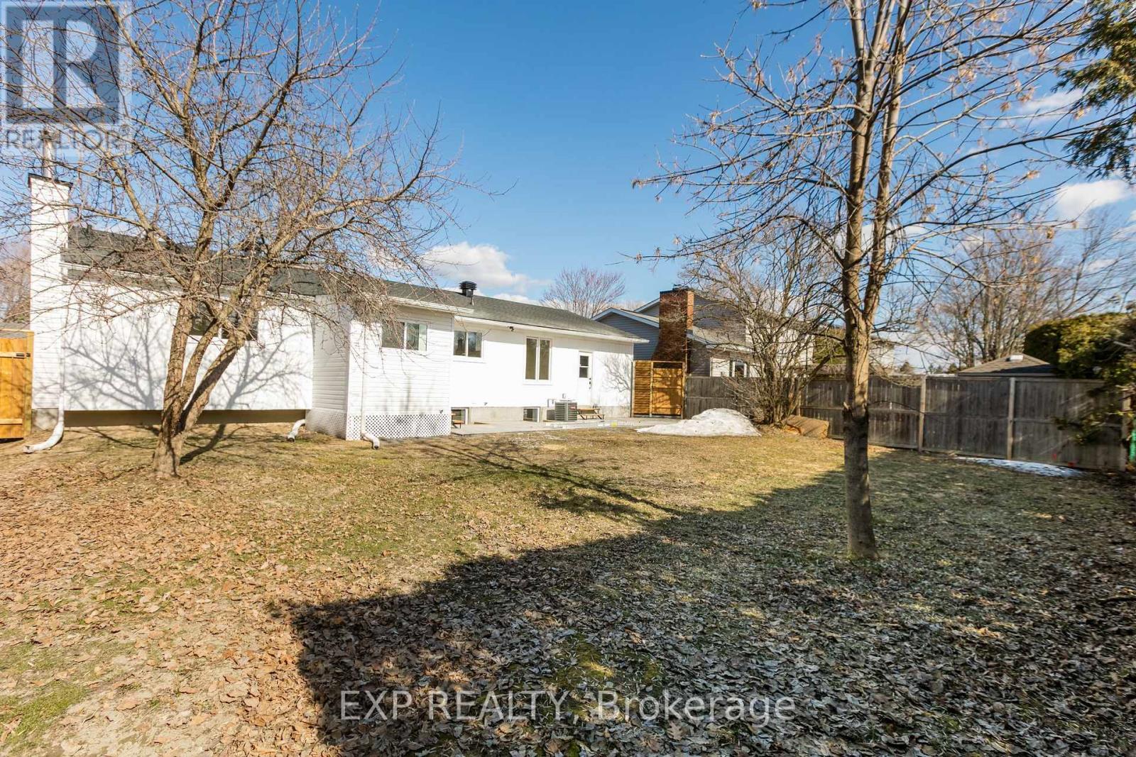 












12 BARRHAVEN CRESCENT

,
Ottawa,




Ontario
K2J1E8

