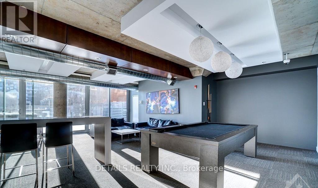 












846 - 340 MCLEOD STREET

,
Ottawa,




Ontario
K2P1A4

