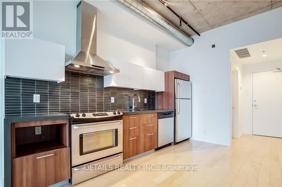 












846 - 340 MCLEOD STREET

,
Ottawa,




Ontario
K2P1A4

