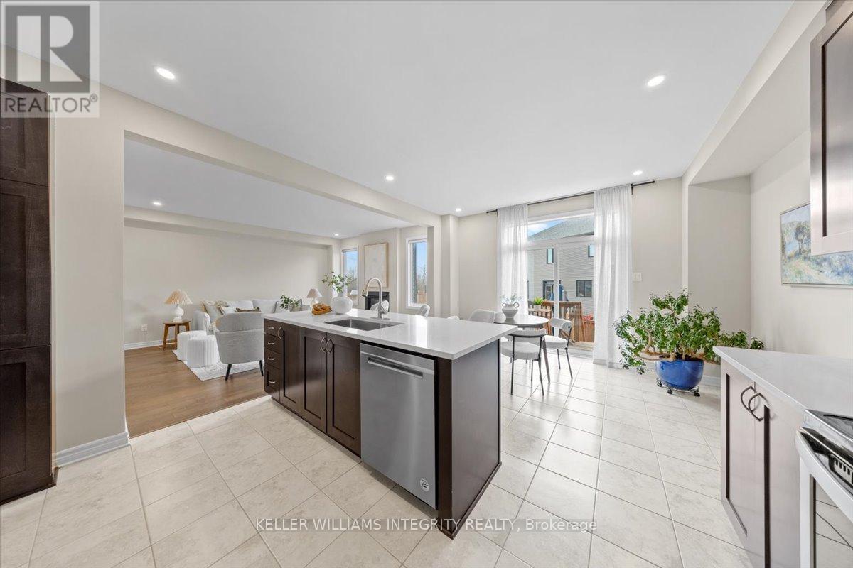 












777 SAMANTHA EASTOP AVENUE

,
Ottawa,




Ontario
K2S0Z9

