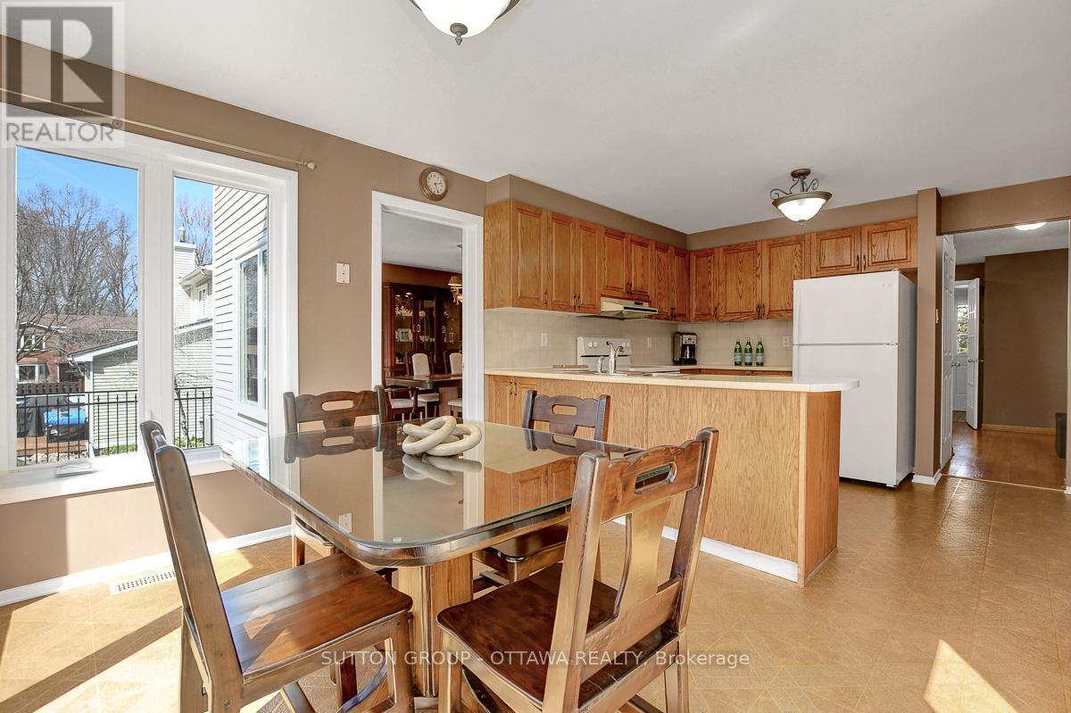 












1016 DEAUVILLE CRESCENT

,
Ottawa,




Ontario
K1C5M6

