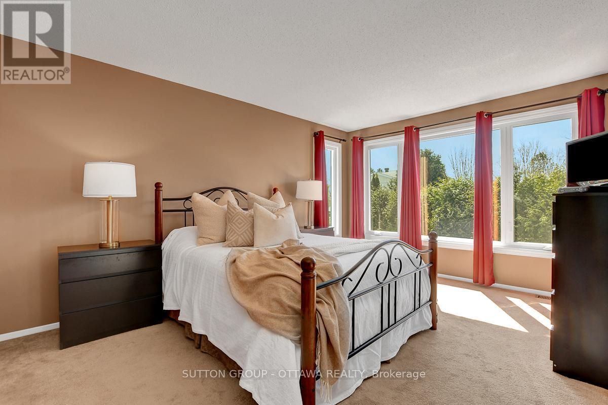 












1016 DEAUVILLE CRESCENT

,
Ottawa,




Ontario
K1C5M6

