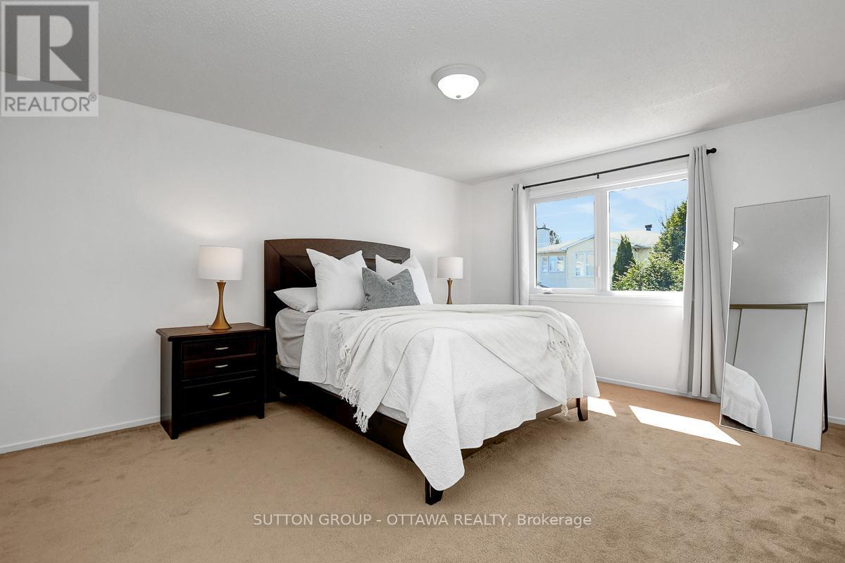 












1016 DEAUVILLE CRESCENT

,
Ottawa,




Ontario
K1C5M6


