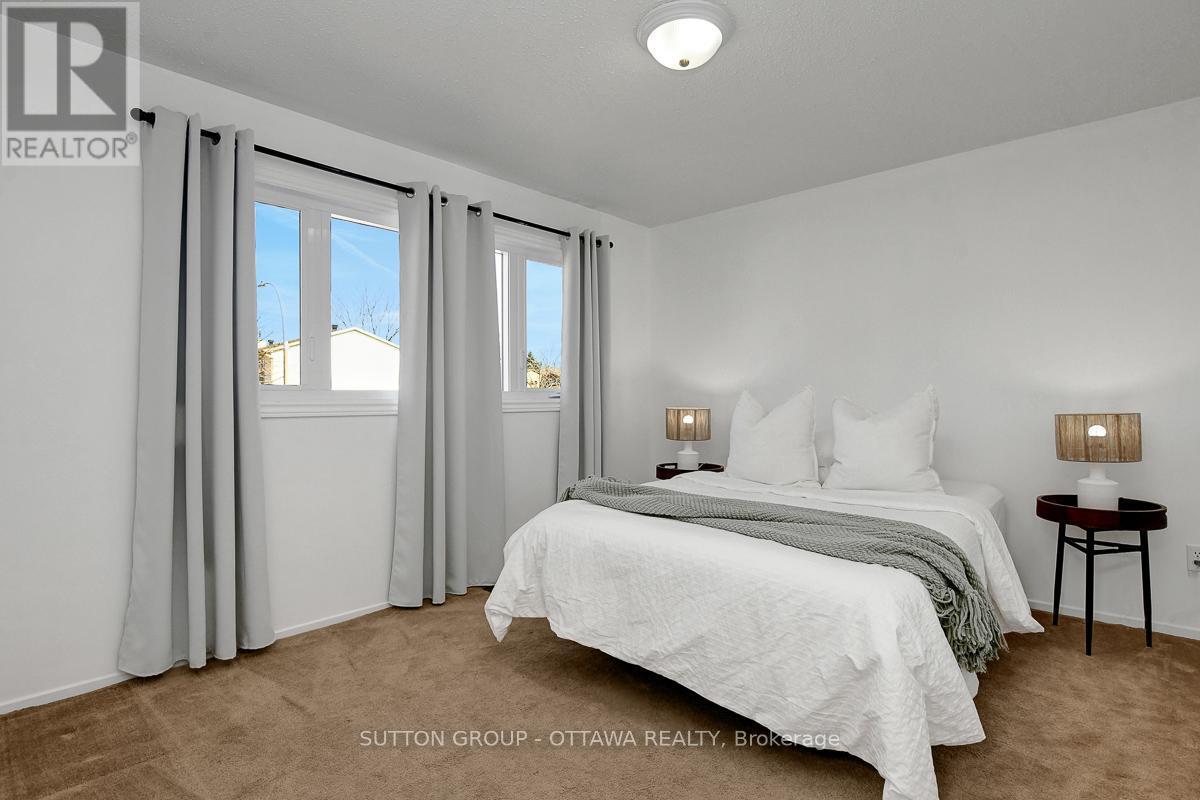 












1016 DEAUVILLE CRESCENT

,
Ottawa,




Ontario
K1C5M6

