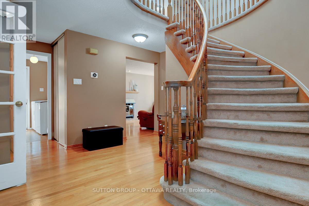 












1016 DEAUVILLE CRESCENT

,
Ottawa,




Ontario
K1C5M6

