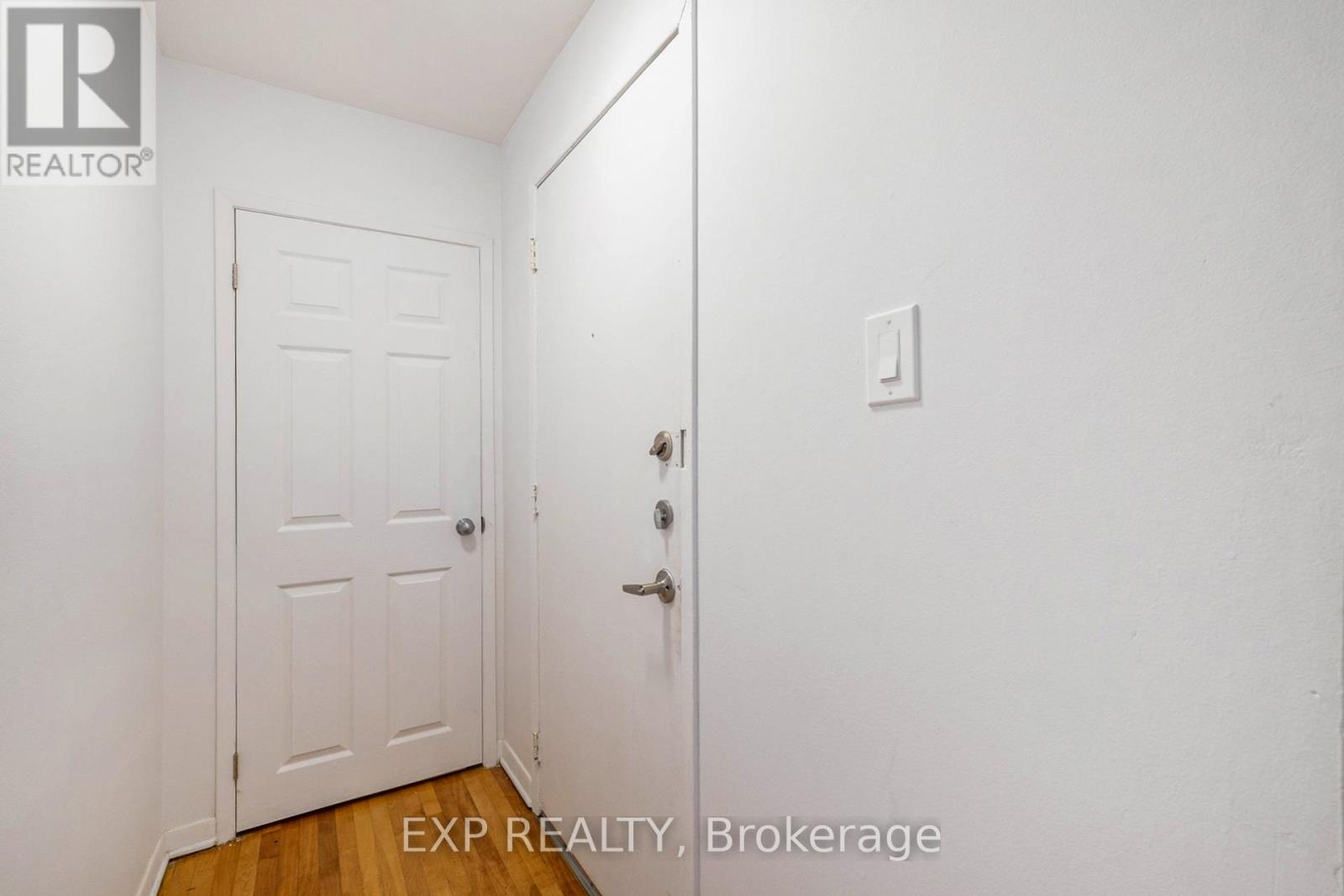 












910 WATSON STREET

,
Ottawa,




Ontario
K2B6B9

