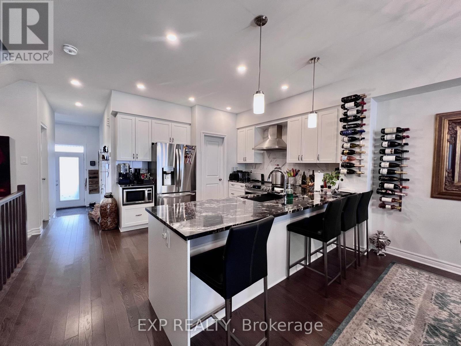 












926 BRIAN GOOD AVENUE

,
Ottawa,




Ontario
K4M0N7

