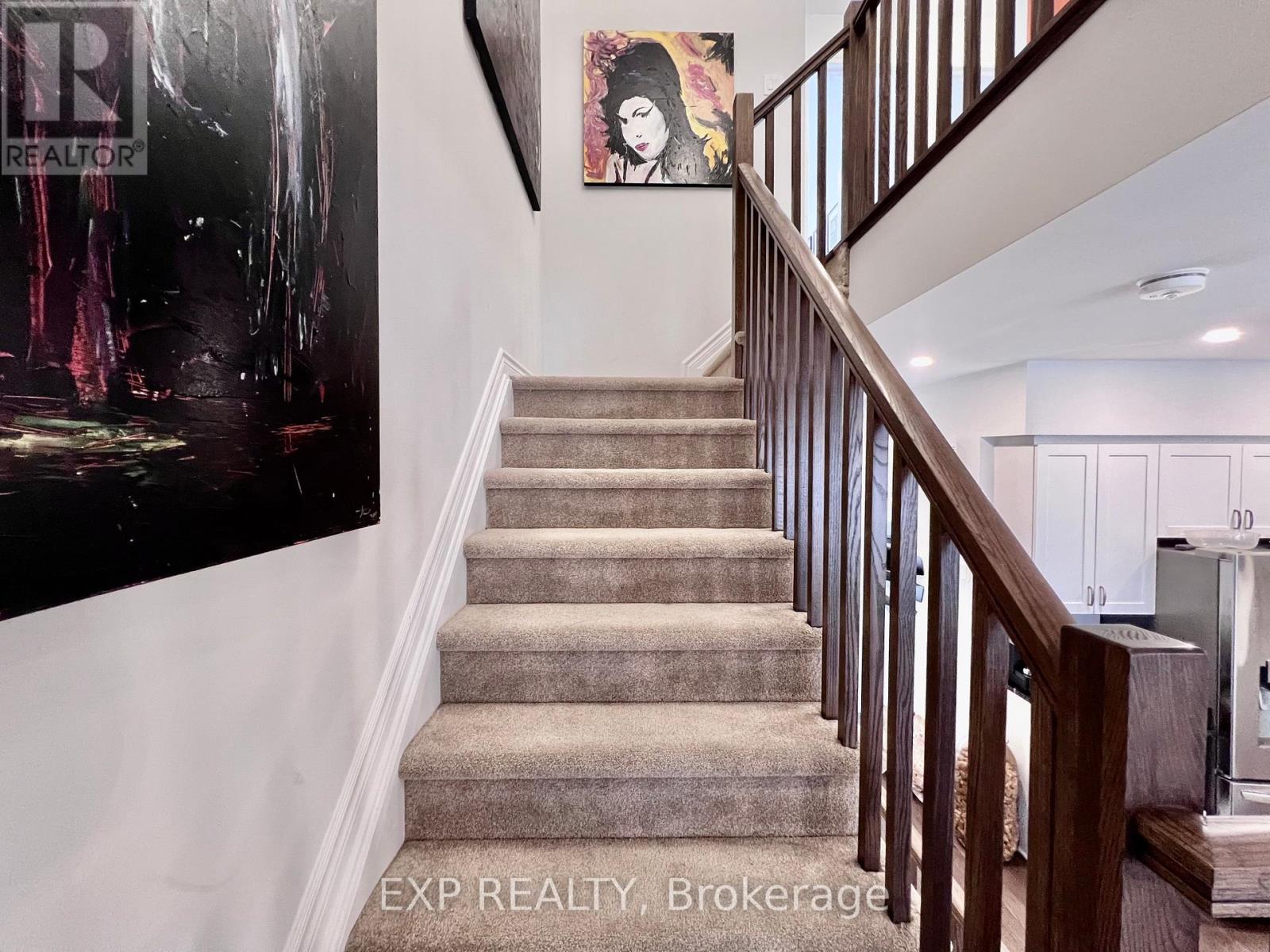 












926 BRIAN GOOD AVENUE

,
Ottawa,




Ontario
K4M0N7

