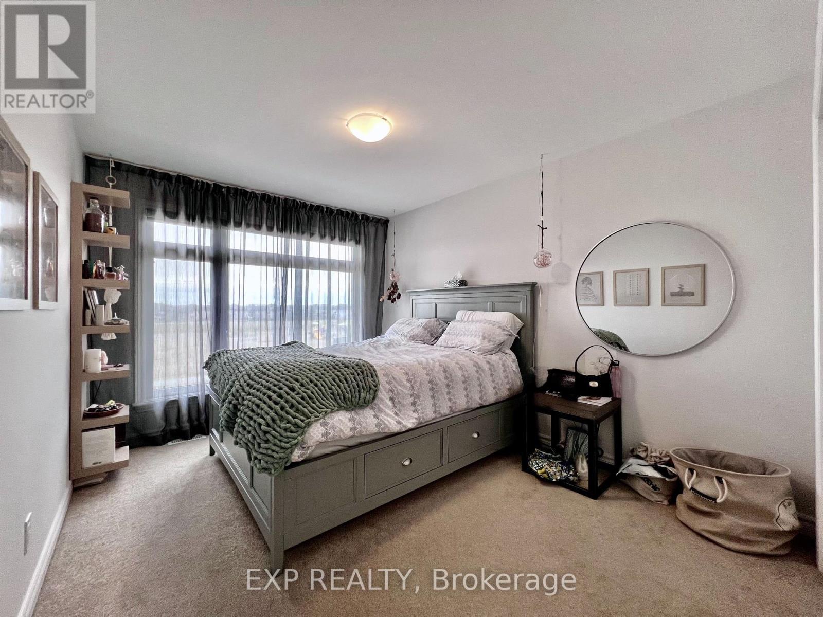 












926 BRIAN GOOD AVENUE

,
Ottawa,




Ontario
K4M0N7

